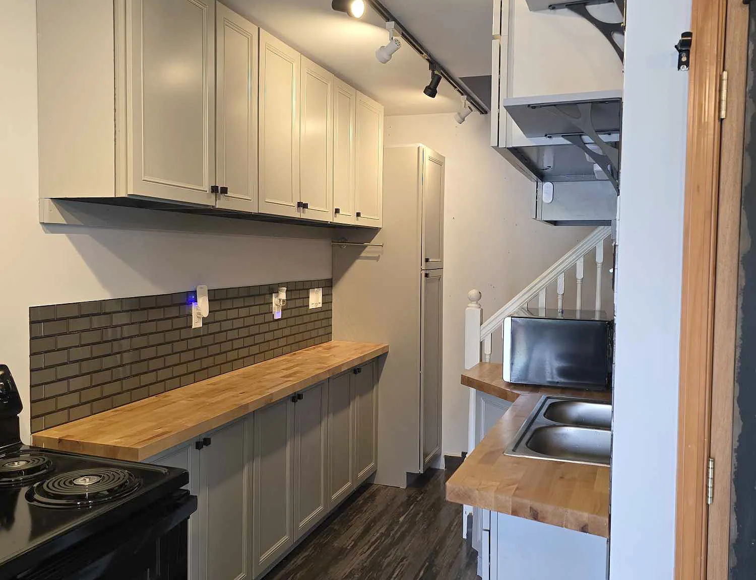 107 Franklin St — Photo 2