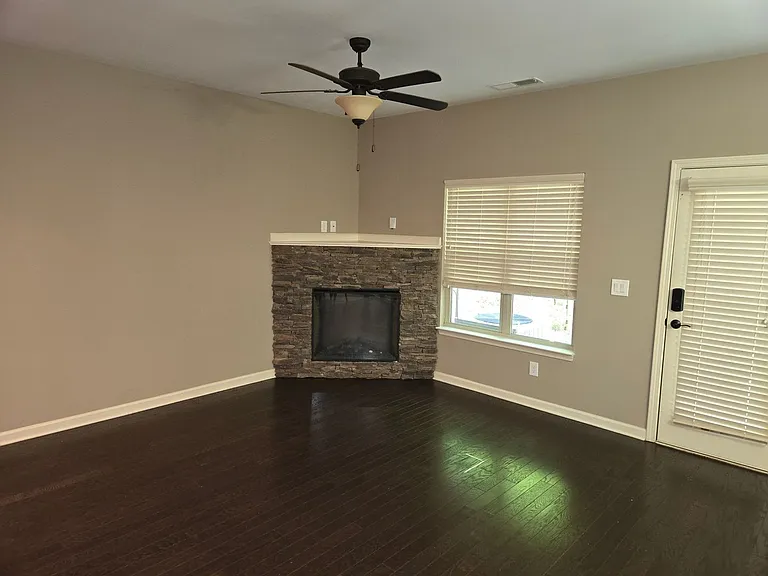 163 Sunset Ln — Photo 5