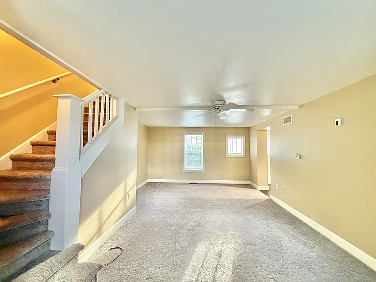 206 Carpenter St #3 — Photo 6