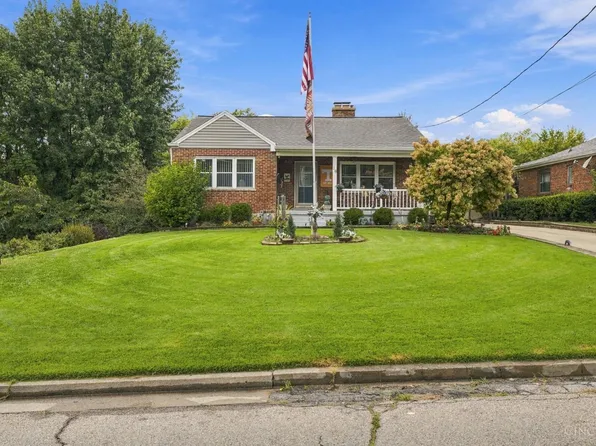 19 Crestmont Dr, Cincinnati, OH 45215