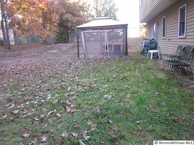 2nd image of 211 North Dr