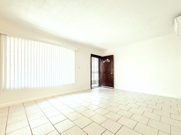 10208 S Inglewood Ave APT 2