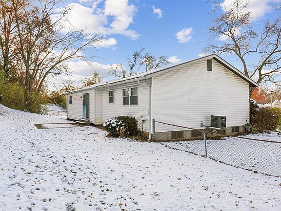 2nd image of 6540 Farm Pond Ct