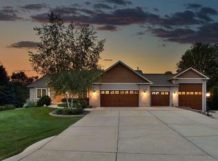 2670 Sylver Ridge Ln, Sun Prairie, WI 53590