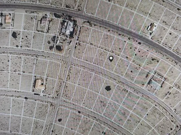 1048 Sea View Ave, Thermal, CA 92274