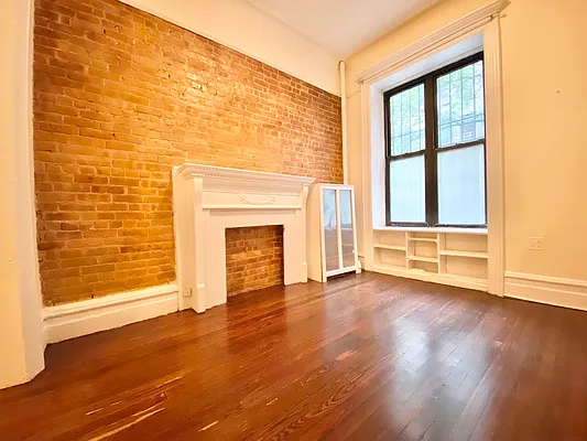 Rented by Oxford Property Group | media 1