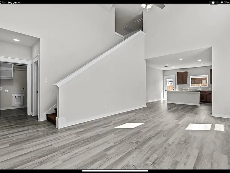 138 Blackwell Ln — Photo 7