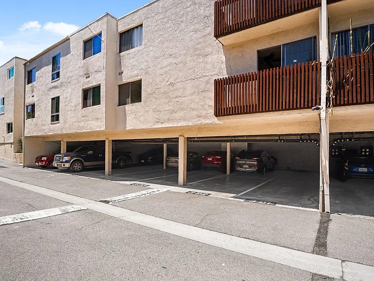 6050 Canterbury Dr #H130 — Photo 34