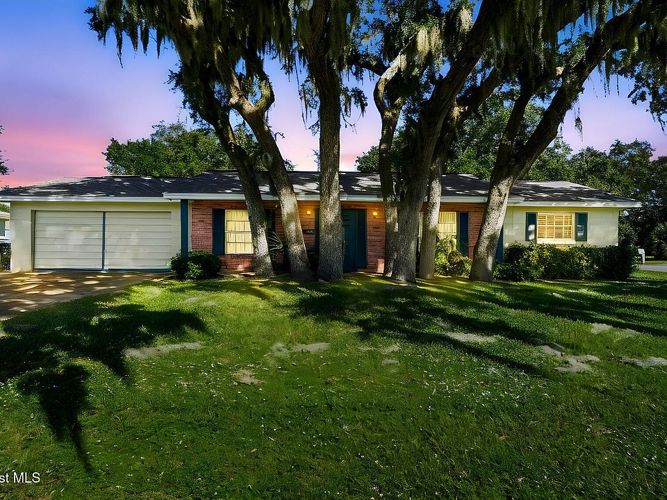 1st image of 880 Pilgrim Dr