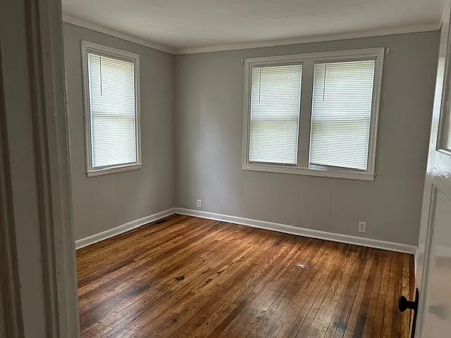 404 Valley View Dr — Photo 6