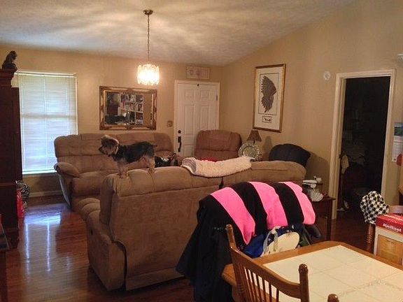 4th image of 305 Windham Hill Ct
