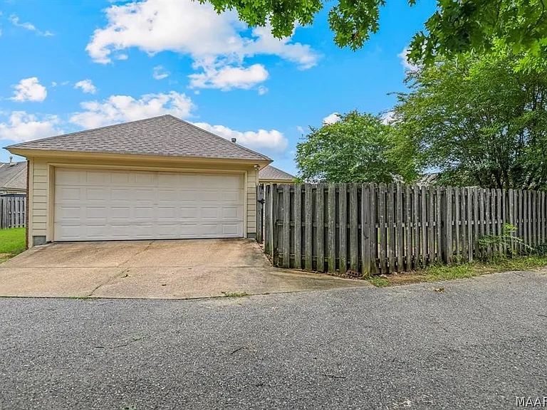 8990 Stoneridge Pl — Photo 35