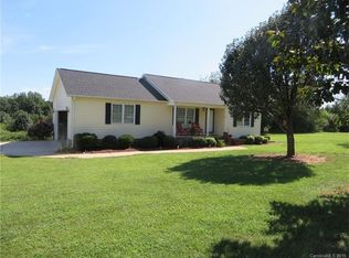 1139 Hephzibah Church Rd, Crouse, NC 28033