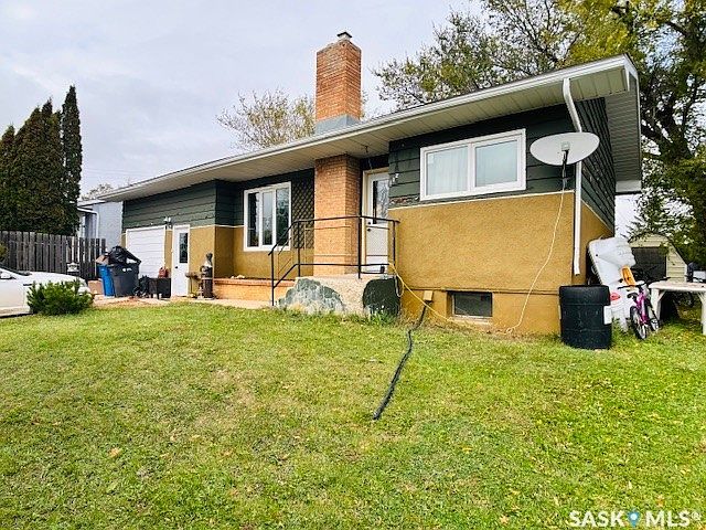 1st image of 112 Fraser Avenue