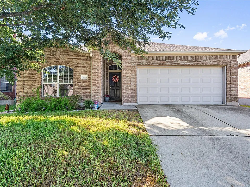 3444 Shiraz Loop