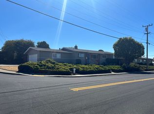 2577 Downer St, Pinole, CA 94564