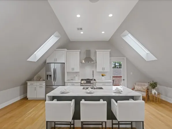 3231 Washington St #4, Boston, MA 02130