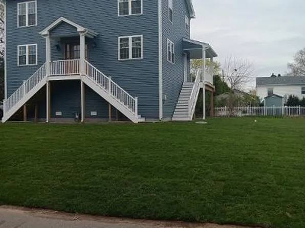 60 Bloor St, Warwick, RI 02889