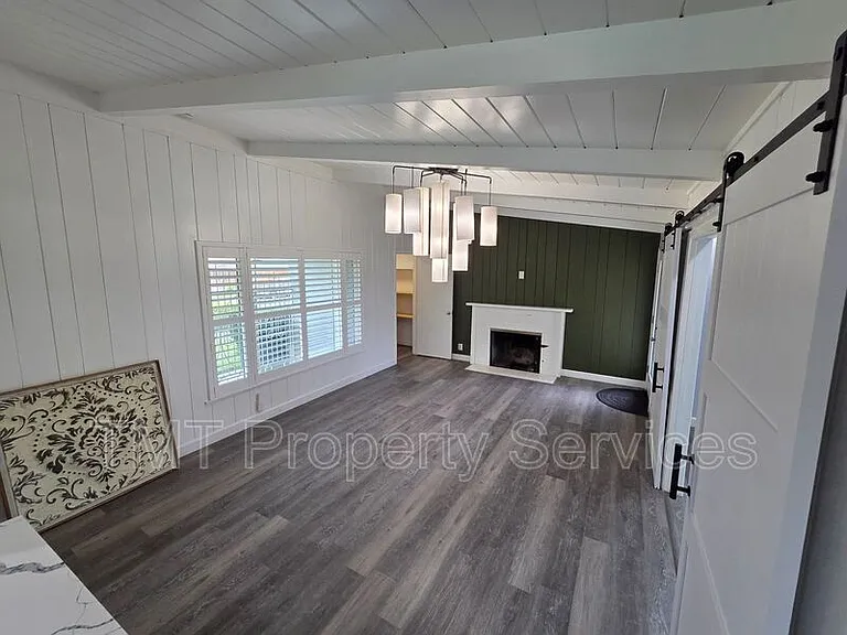 9 W Robinhood Dr — Photo 20