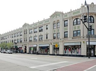 4552 N Clark Street, Chicago, IL 60640