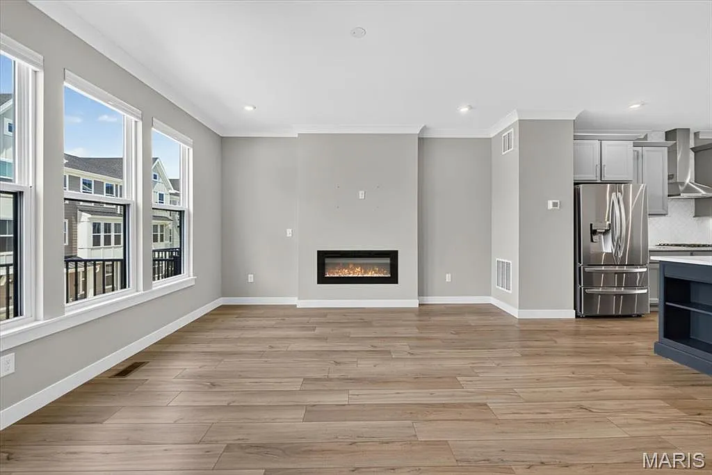 4 bed, 3.5 bath, 2515 sqft, $4,800 — Photo 4