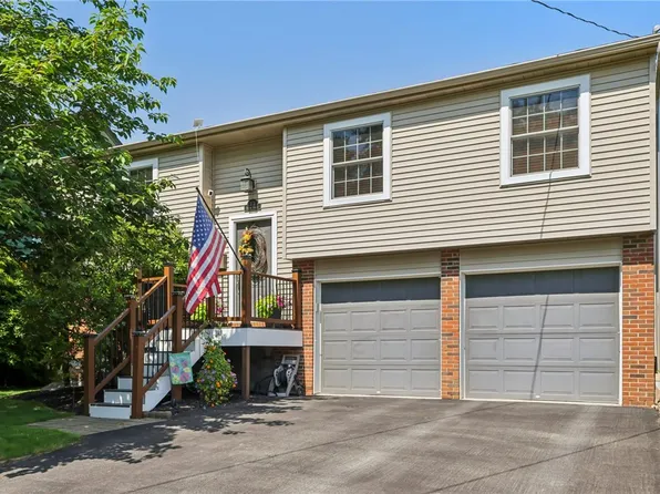 373 Spring St, New Kensington, PA 15068