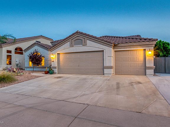 4th image of 9431 E Los Lagos Vista Ave