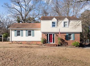 313 Robin Lake Dr, Dudley, NC 28333