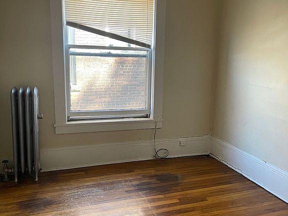 5th image of 2585 Euclid Heights Blvd #6