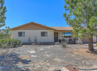 1083 Onate Ct SE, Los Lunas, NM 87031