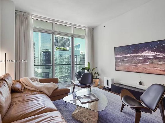 5th image of 55 SE 6th St APT 4106
