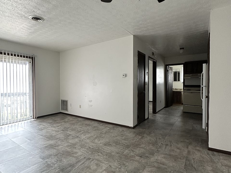 1st image of 89 Palomino Dr #7