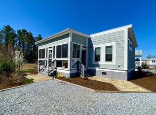 25 Strolling Easy Ln, Flat Rock, NC 28731
