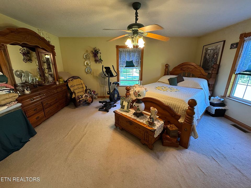 46th image of 439 Elvira Ln