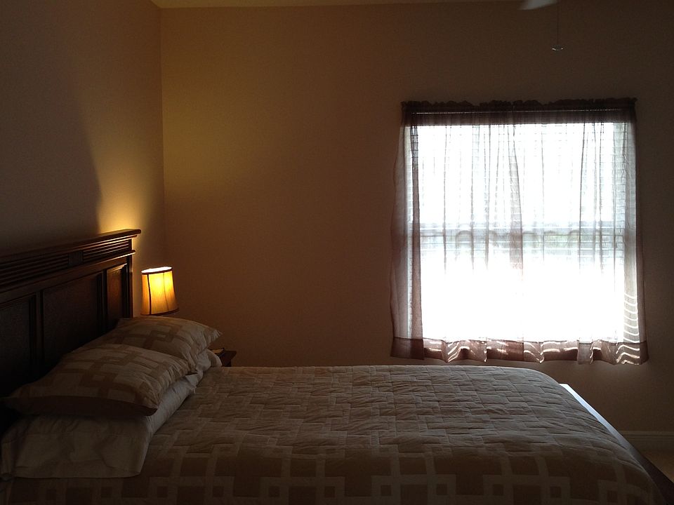 Queen Bedroom