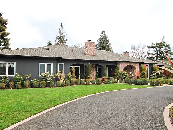 2nd image of 2476 Cottle Ave