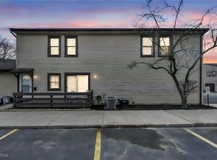 546 Turney Rd APT C, Bedford, OH 44146