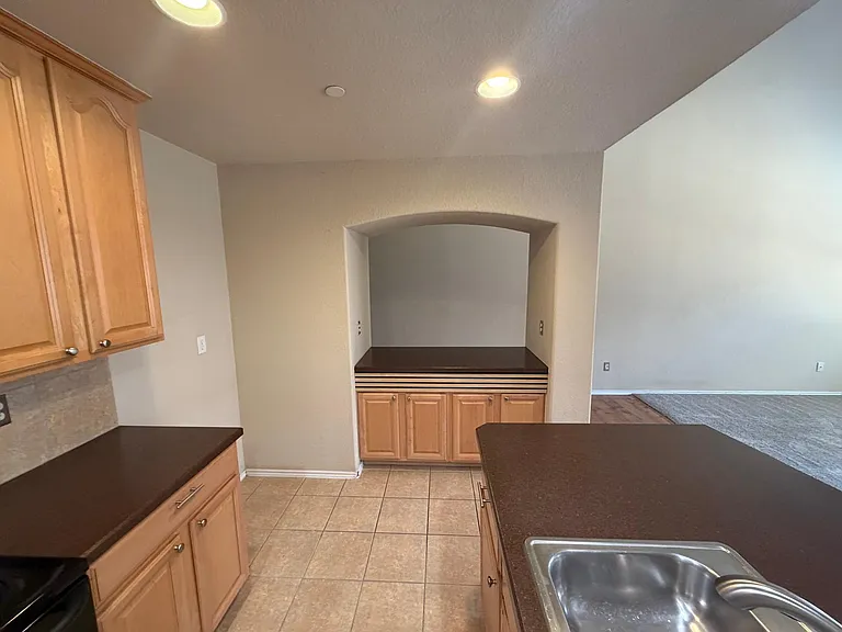 1139 Landon Ln — Photo 27