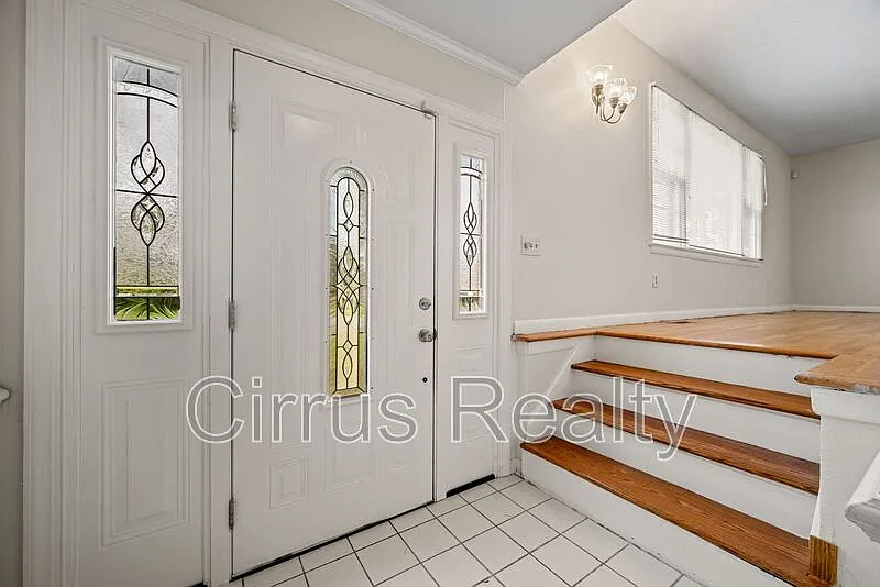 4 bed, 3.0 bath, 1773 sqft, $2,200 — Photo 3