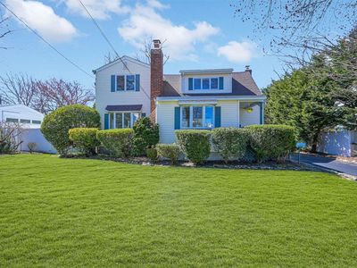 607 Oak Neck Road, West Islip, NY, 11795