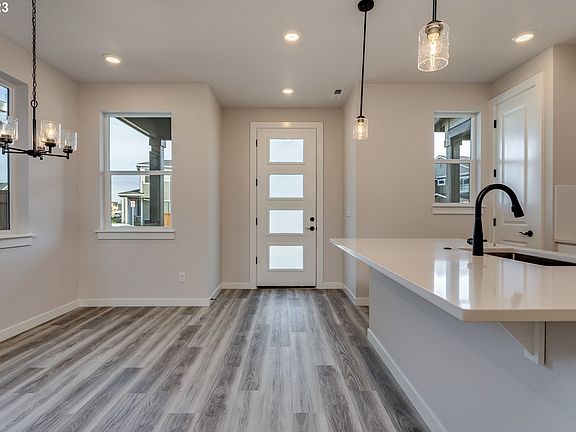 4th image of 4271 SE 81st Ave