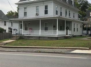 560 Main St APT 1, Farmington, NH 03835