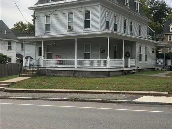 560 Main St APT 1, Farmington, NH 03835