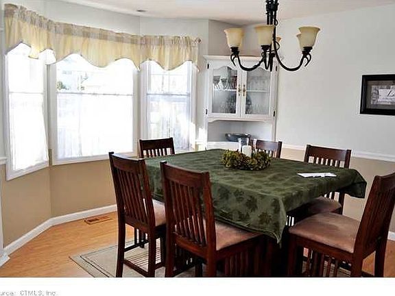 4th image of 4 Augusta Cir