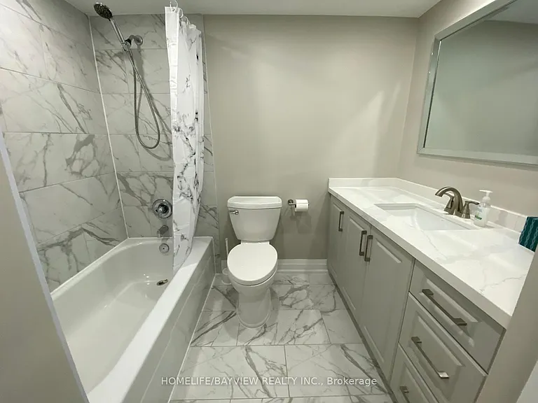 7811 Yonge St #1207 — Photo 5