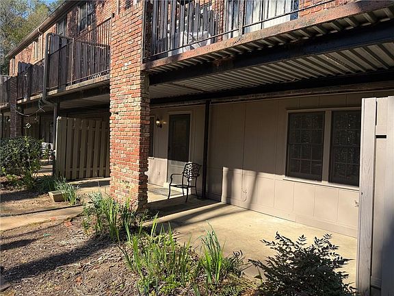 4th image of 3095 Colonial Way APT M