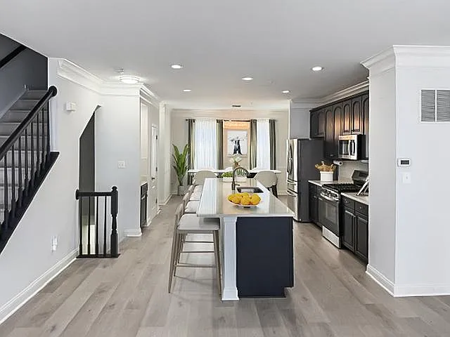 3556 Woodlake Dr #17 — Photo 6