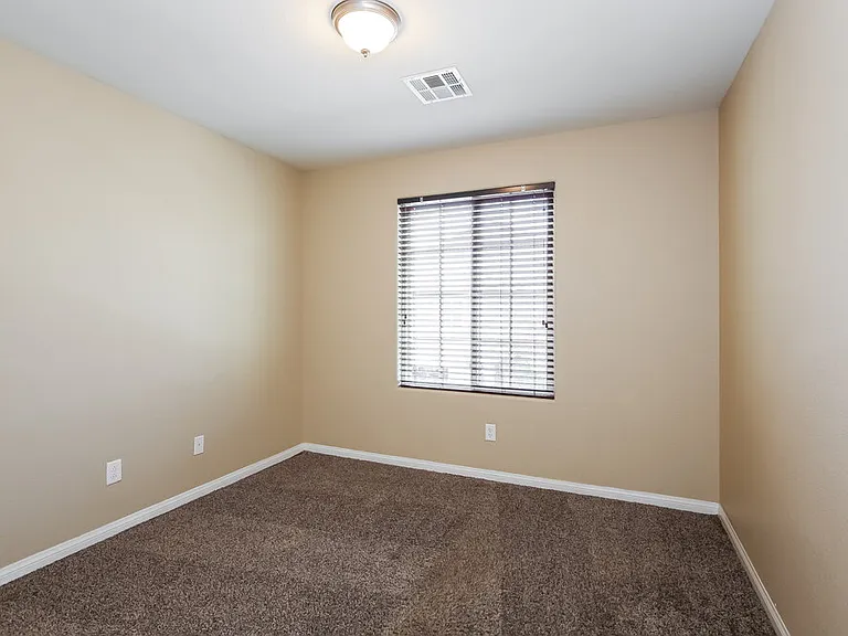 10549 Seasonable Dr — Photo 12