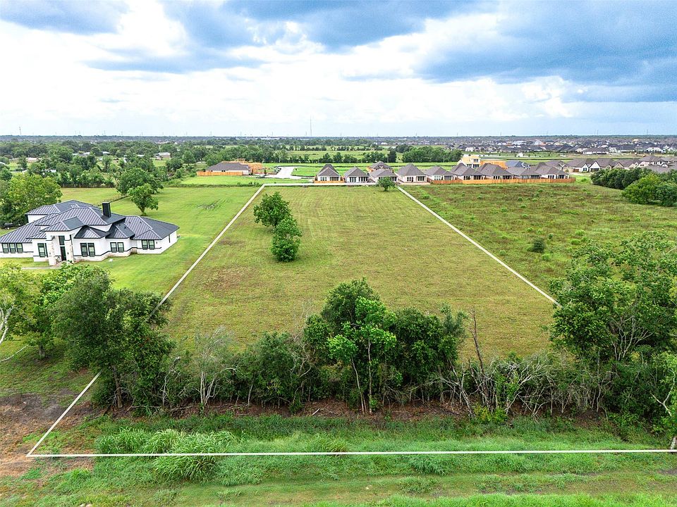 1st image of 0 Del Bello Blvd