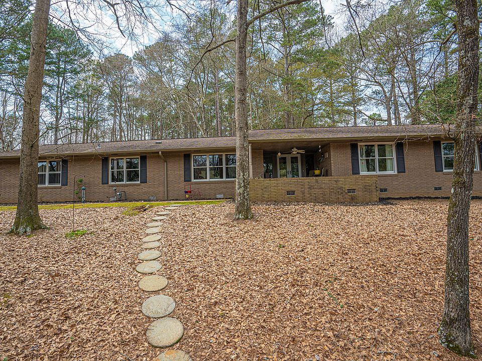 1st image of 1100 Phelps Dr